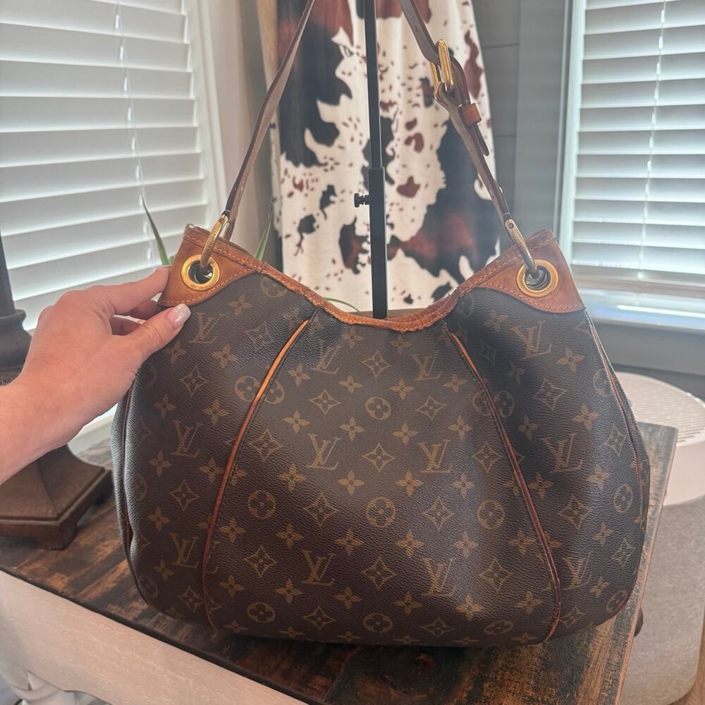 Louis Vuitton Authentic Monogram Galleria MM MI1172 w/COA See Call Outs - Picture 2 of 13